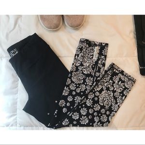Betsey Johnson cropped floral leggings